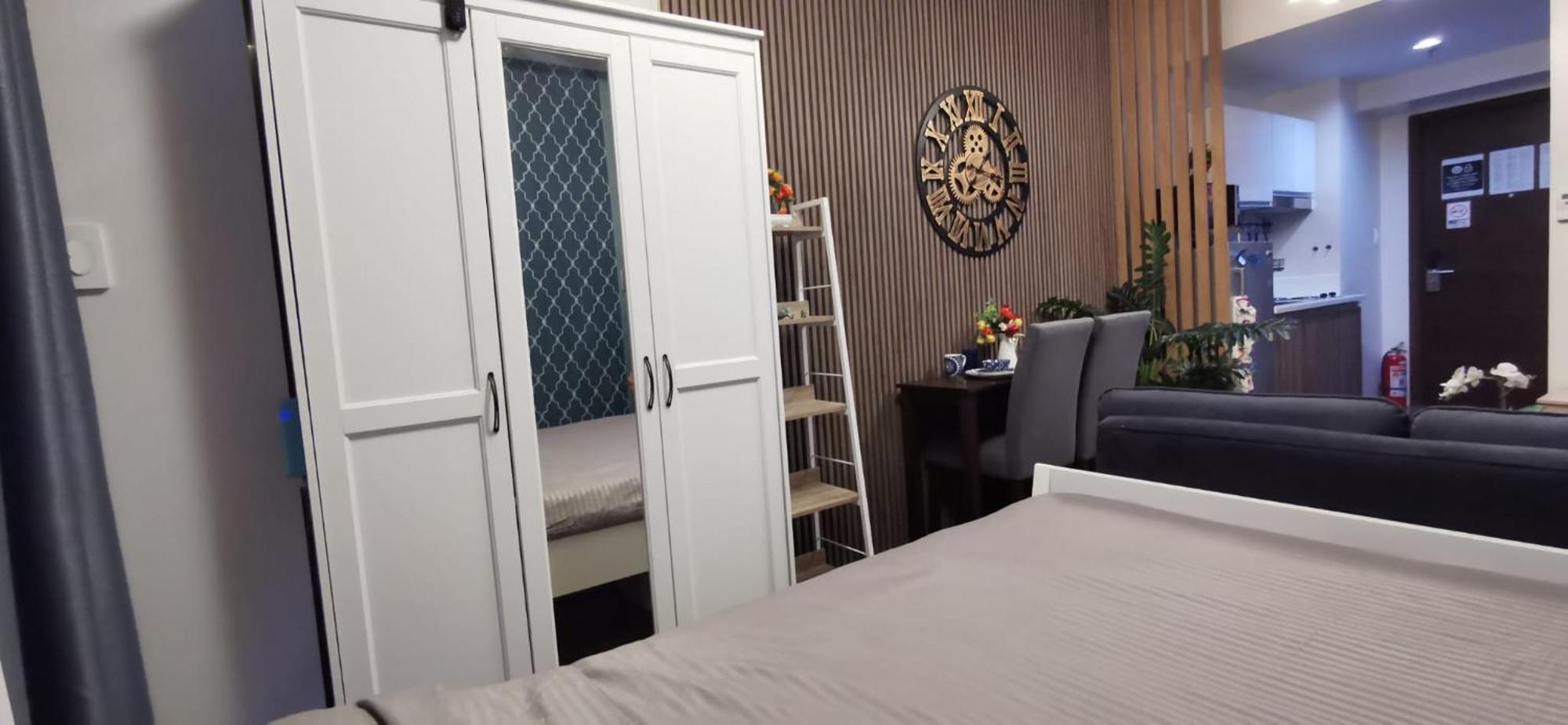 Deluxe Apartments Cozy & Homy In Makati Manila Netflix Exterior foto